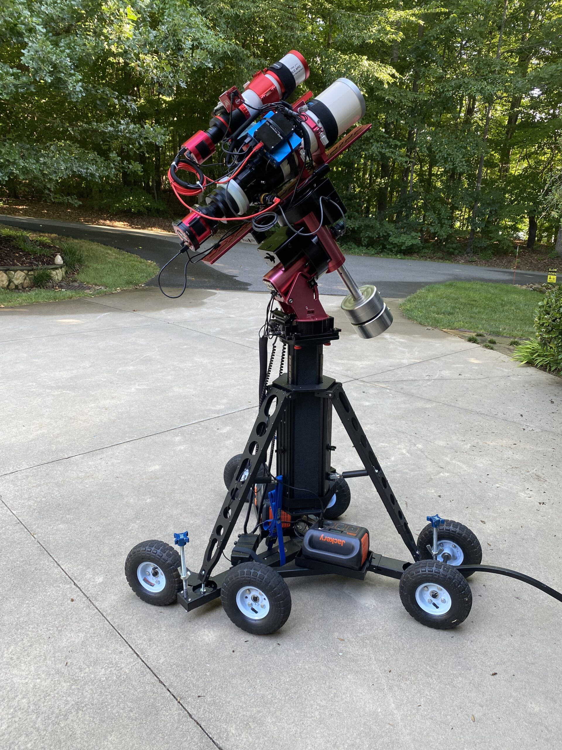 NOMAD 10 ON CUSTOMER DOLLY